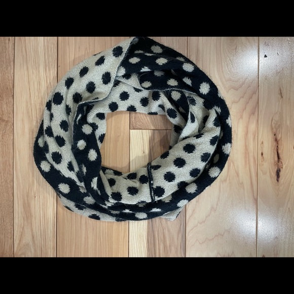Black and Tan pashmina style scarf - Picture 1 of 1